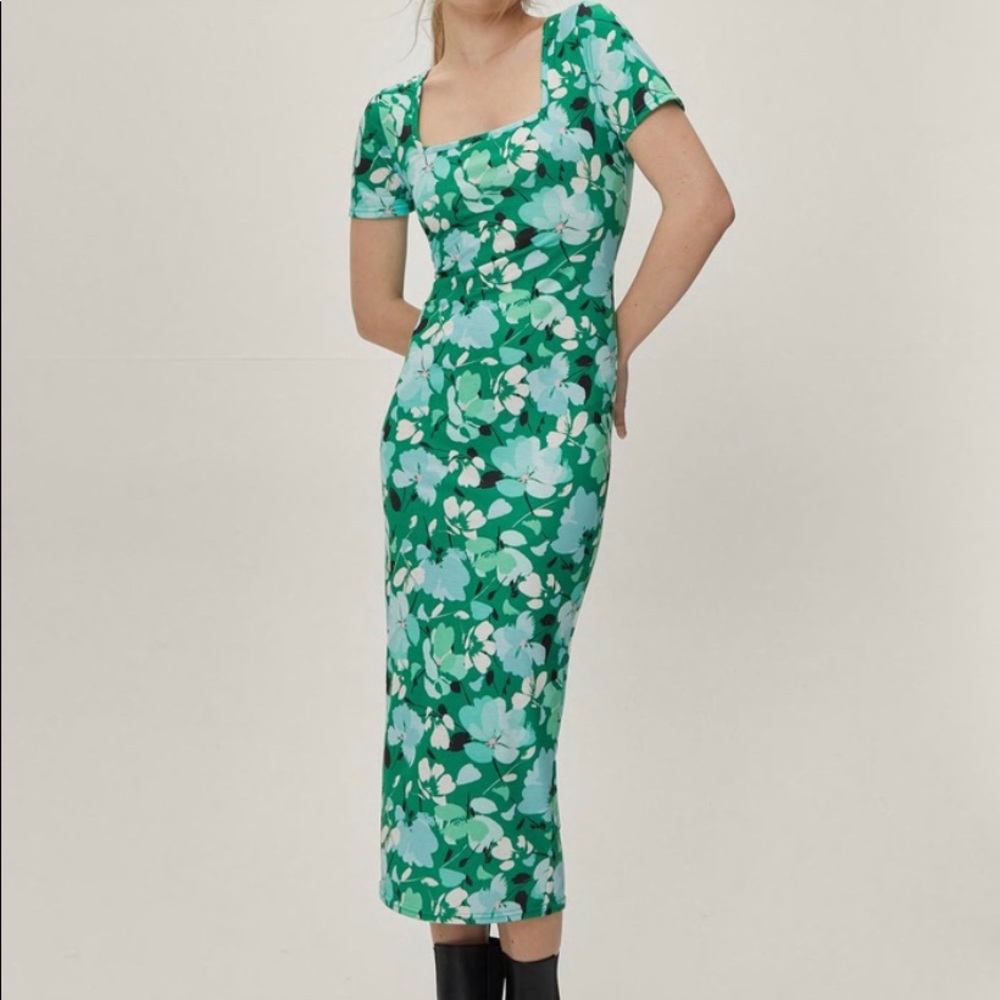 Never worn, floral dress, brand new